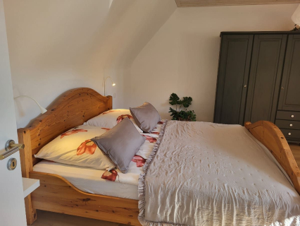 Domizil-Lavendel Dörrenbach Schlafzimmer mit Doppelbett